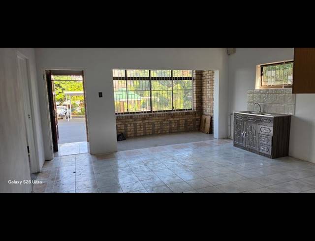 2 BEDROOM PROPERTY TO RENT IN RESERVOIR HILLS
